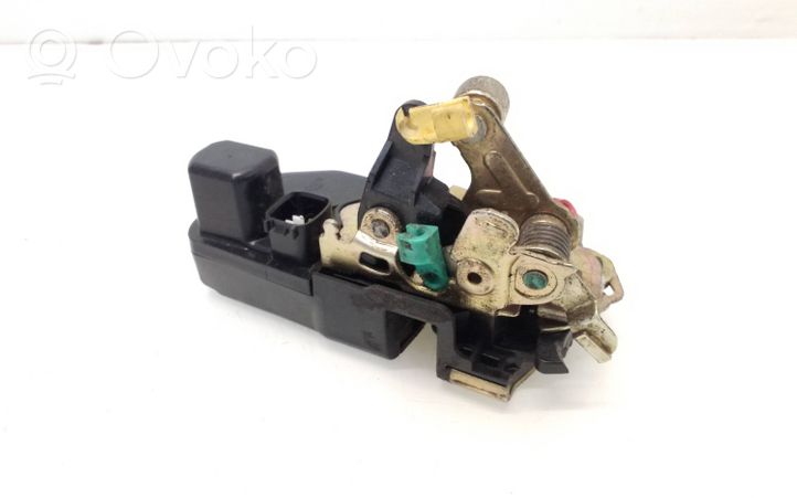 Chrysler PT Cruiser Front door lock 