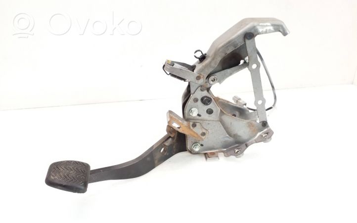 Toyota RAV 4 (XA30) Brake pedal 