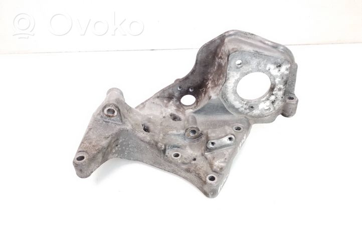 Volvo V60 Support pompe injection à carburant 31401103