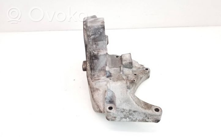 Volvo V60 Support pompe injection à carburant 31401103