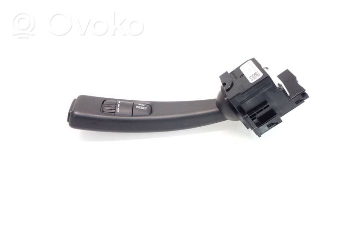 Volvo V60 Indicator stalk 31456045