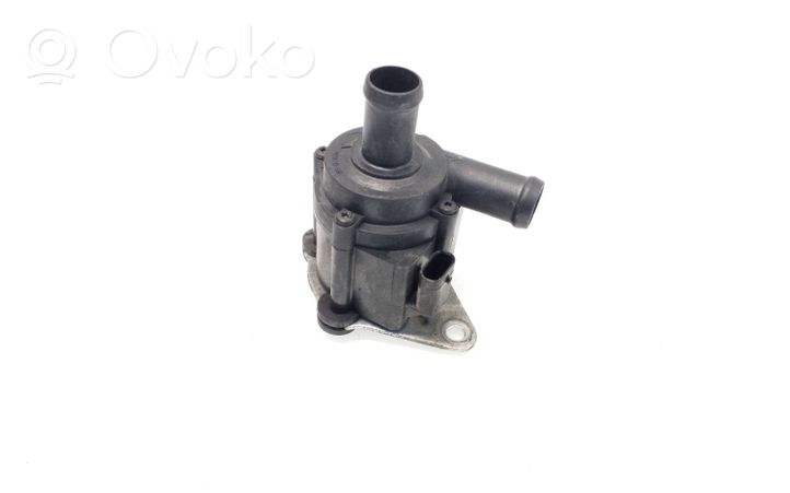 Volvo V60 Pompe à eau de liquide de refroidissement 31338211