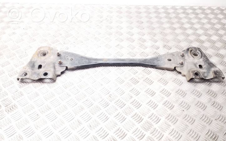 Volvo V60 Support / crochet de silencieux d'échappement 31395891