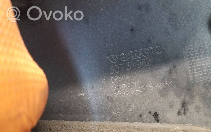 Volvo V50 Osłona górna silnika 30731962