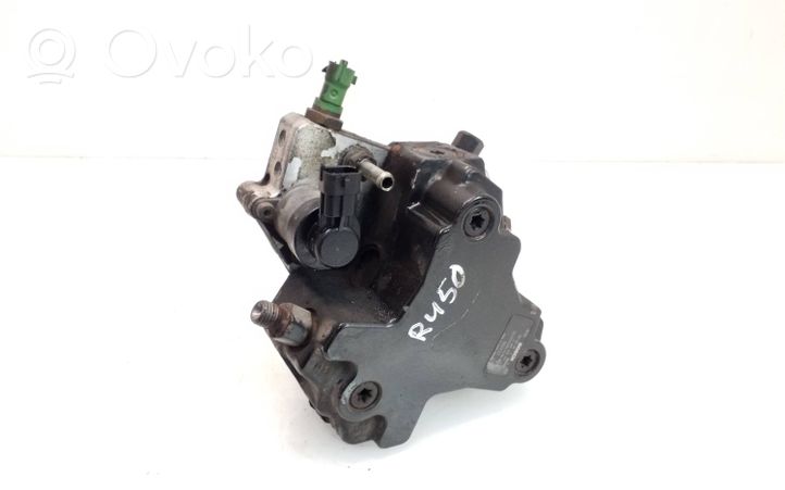 Volvo V50 Polttoaineen ruiskutuksen suurpainepumppu 8692521