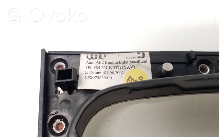 Audi A3 S3 8P Ramka drążka zmiany biegów 8P0864261B