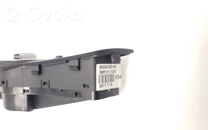 Hyundai i40 Light switch 933003Z150