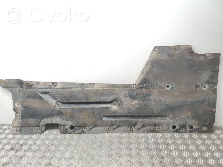 BMW 3 F30 F35 F31 Vidurinė dugno apsauga 7241834