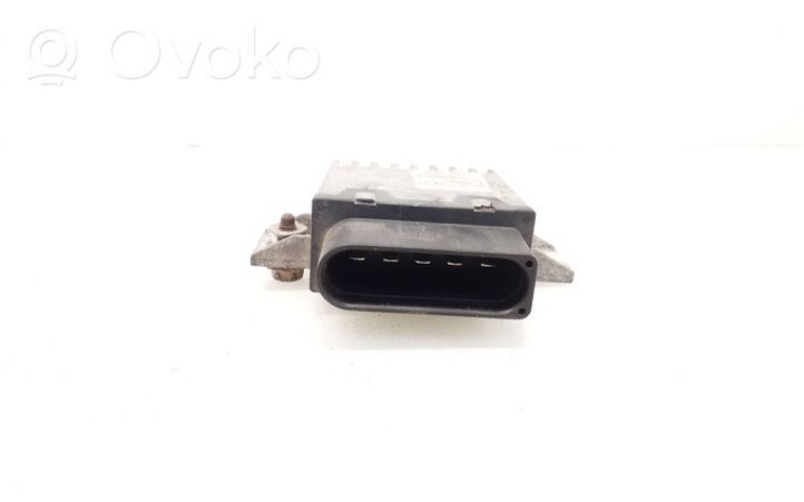 Audi Q7 4L Degalų (kuro) siurblio valdymo blokas 4L0906093