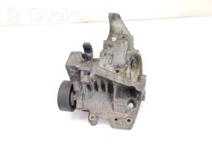 BMW 5 F10 F11 Soporte del alternador 7802639