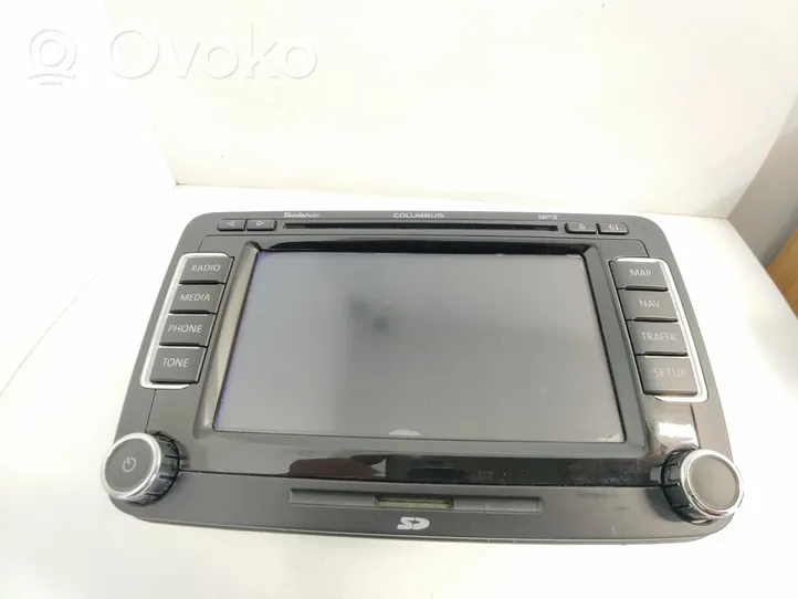 Skoda Octavia Mk2 (1Z) Panel / Radioodtwarzacz CD/DVD/GPS 3T0035680