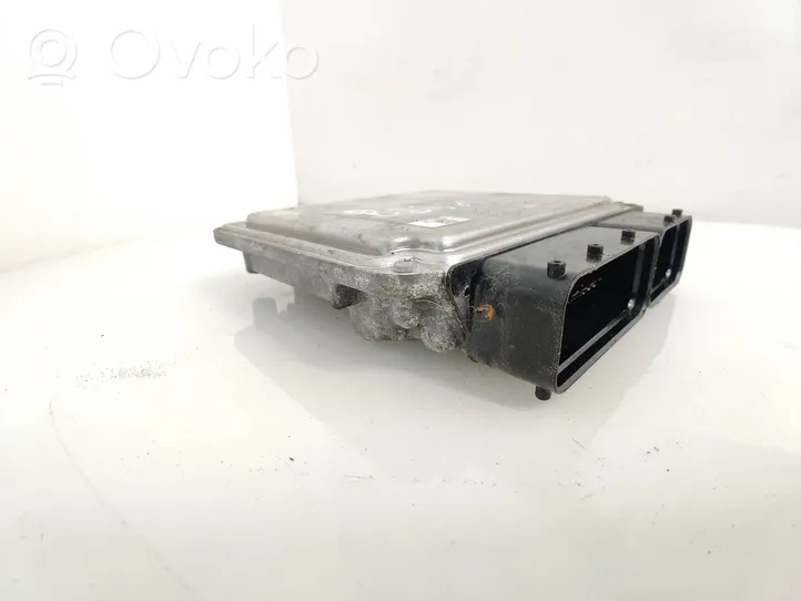 Skoda Octavia Mk2 (1Z) Moottorin ohjainlaite/moduuli 03C906016C