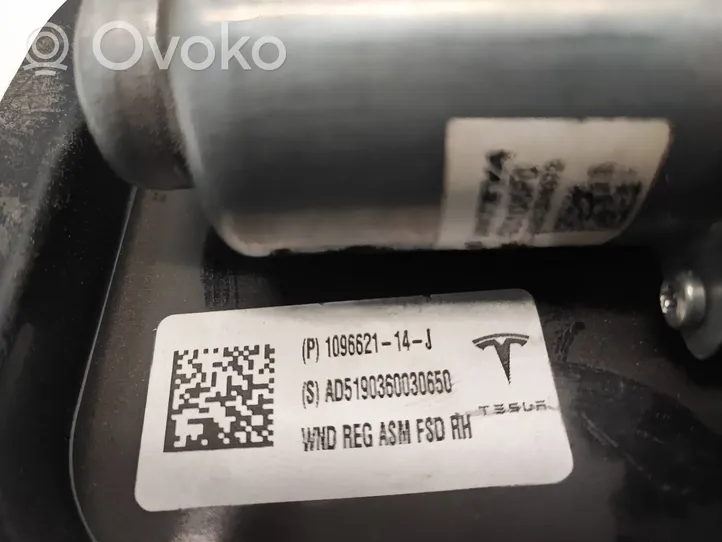 Tesla Model 3 Elektryczny podnośnik szyby drzwi przednich 109662114J