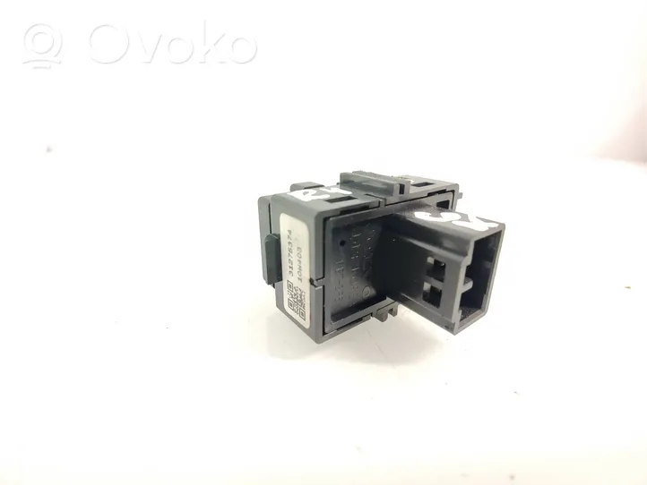 Volvo V60 Central locking switch button 31275374