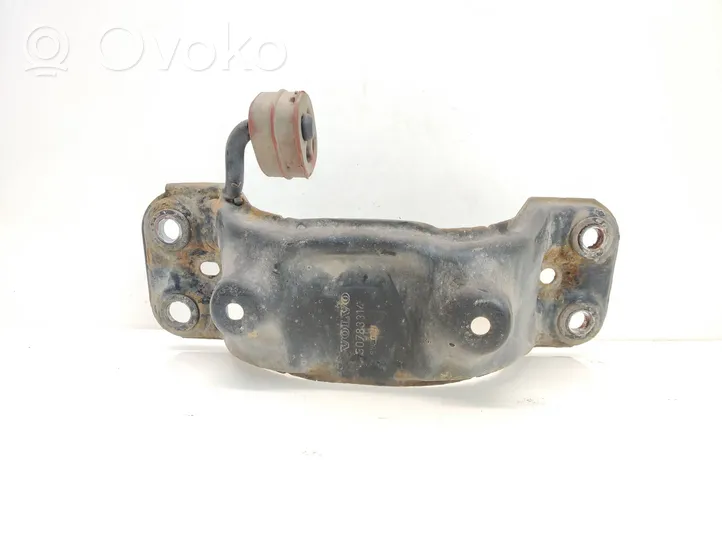 Volvo V60 Muffler mount bracket/holder 30783314