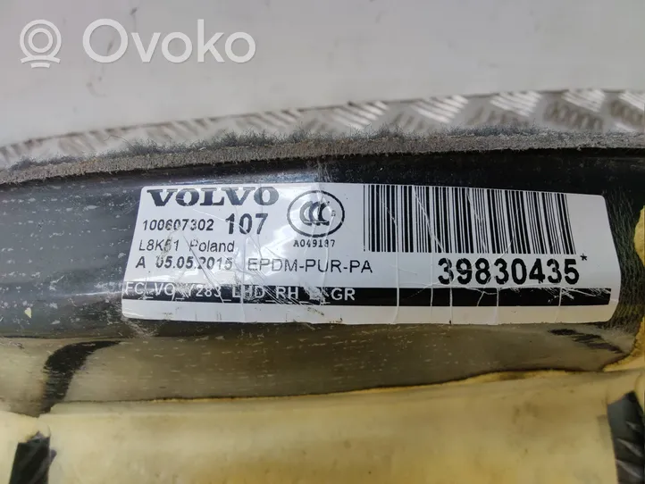 Volvo V60 Wykładzina podłogowa przednia 39830435