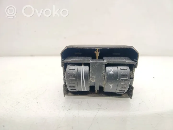 Volkswagen Caddy Headlight level height control switch 2K0941333A
