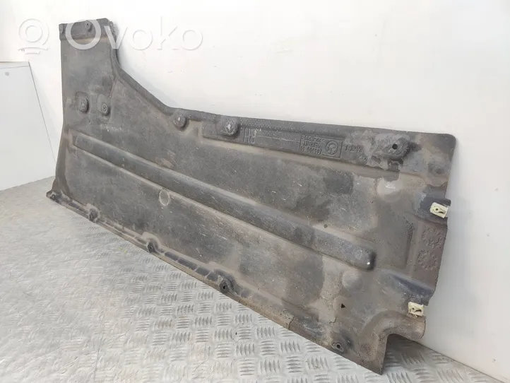 BMW 5 G30 G31 Couvercle de plateau inférieur 74850610