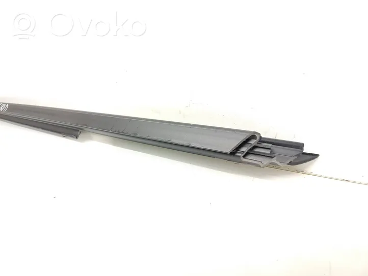 BMW 5 G30 G31 Guarnizione in gomma finestrino/vetro portiera posteriore 7336984