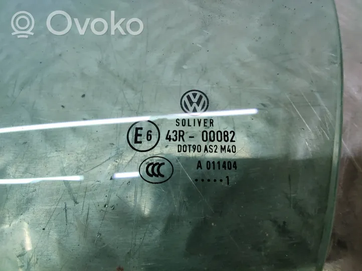 Volkswagen PASSAT B7 Front door window glass four-door 43R00082