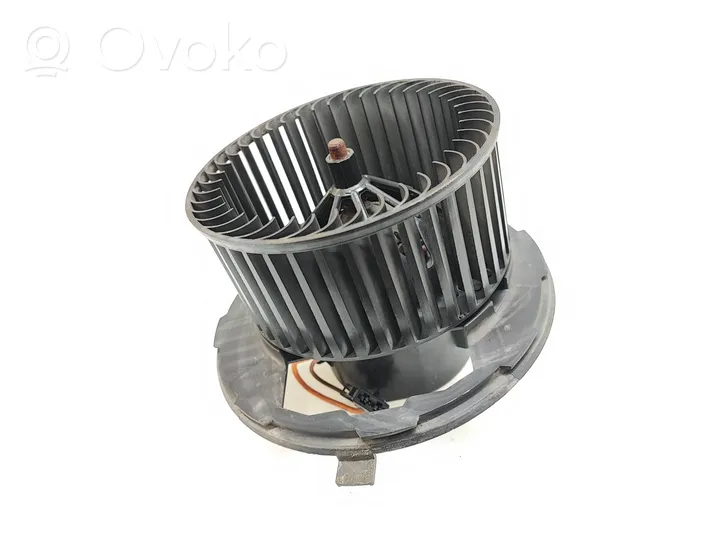 Volkswagen PASSAT B7 Ventola riscaldamento/ventilatore abitacolo 3C1820015Q