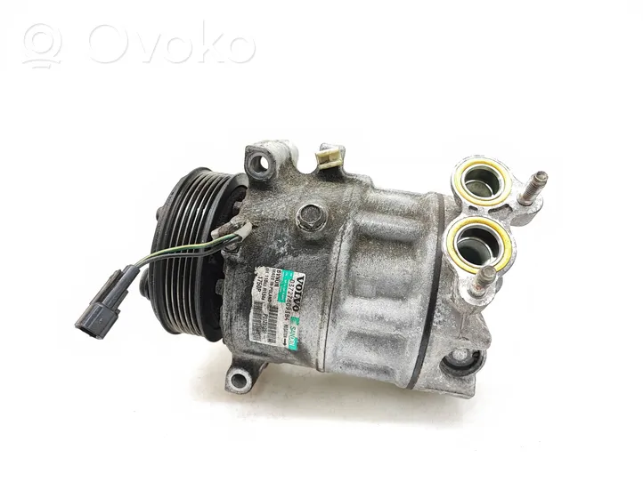 Volvo V40 Ilmastointilaitteen kompressorin pumppu (A/C) 31291251