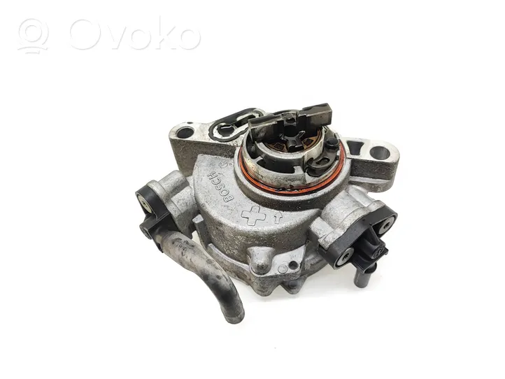 Volvo V40 Pompe à vide 9804021880