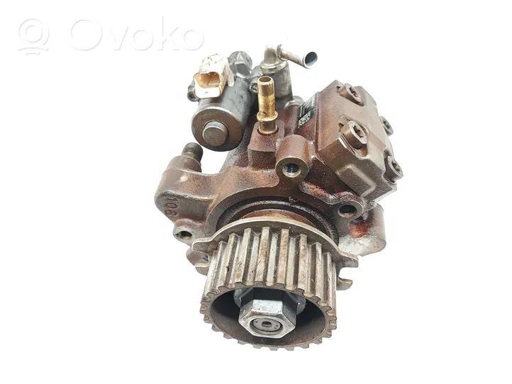 Volvo V40 Polttoaineen ruiskutuksen suurpainepumppu 9676289780