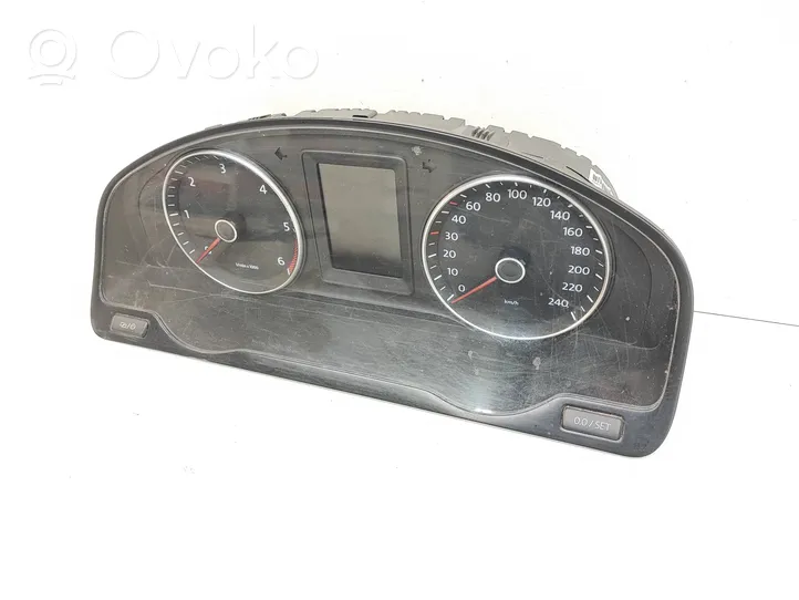 Volkswagen Transporter - Caravelle T5 Speedometer (instrument cluster) 7E0920860J