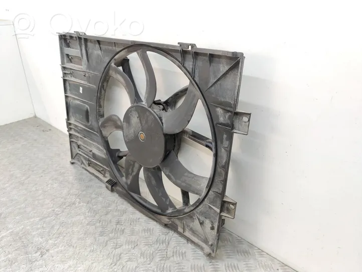 Volkswagen Transporter - Caravelle T5 Ventilateur de refroidissement de radiateur électrique 7E0121205A