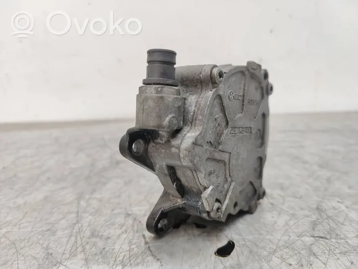 Volkswagen Transporter - Caravelle T5 Vacuum pump 03L145100