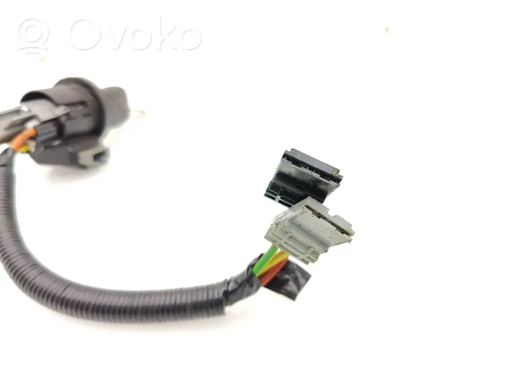 Opel Vivaro Ignition lock 8200232418