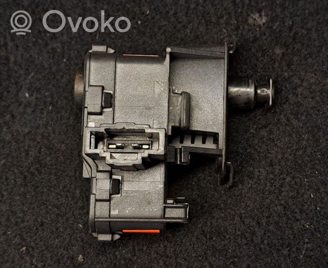 Audi Q5 SQ5 Moteur de verrouillage trappe à essence 8K0862153D