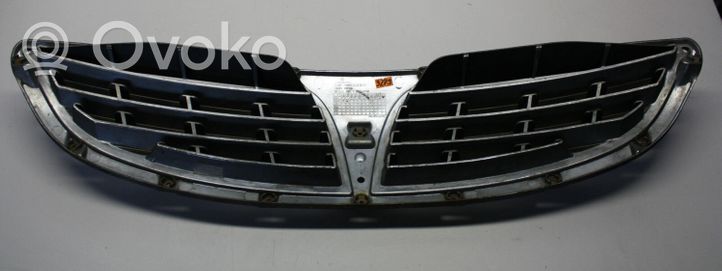 SsangYong Kyron Grille calandre supérieure de pare-chocs avant 7945109000