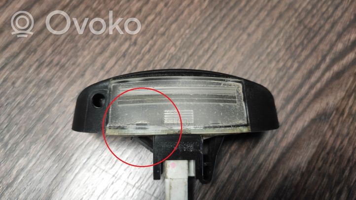 Citroen Jumper Lampa oświetlenia tylnej tablicy rejestracyjnej 1303499070