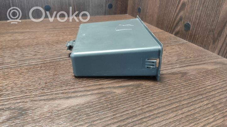 Iveco Daily 35 - 40.10 Dashboard storage box/compartment 500334525