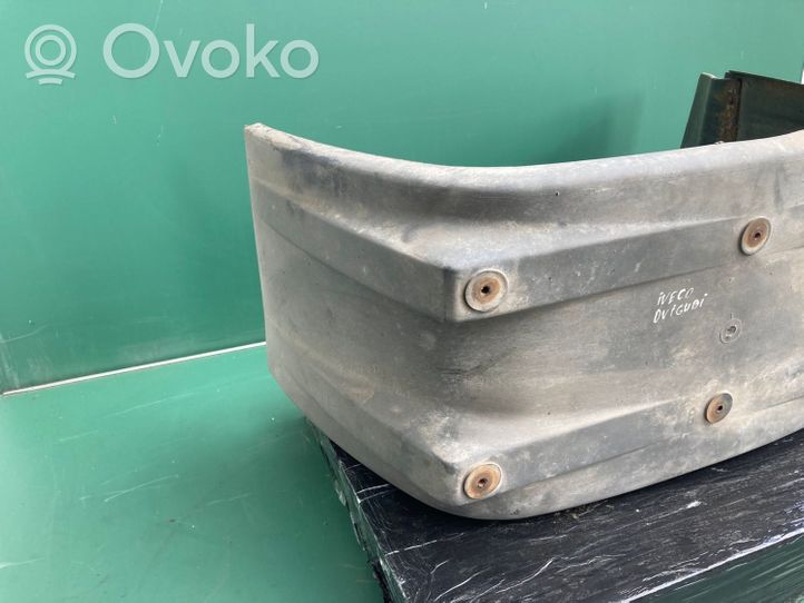 Iveco Daily 4th gen Rivestimento paraspruzzi parafango posteriore 93915356