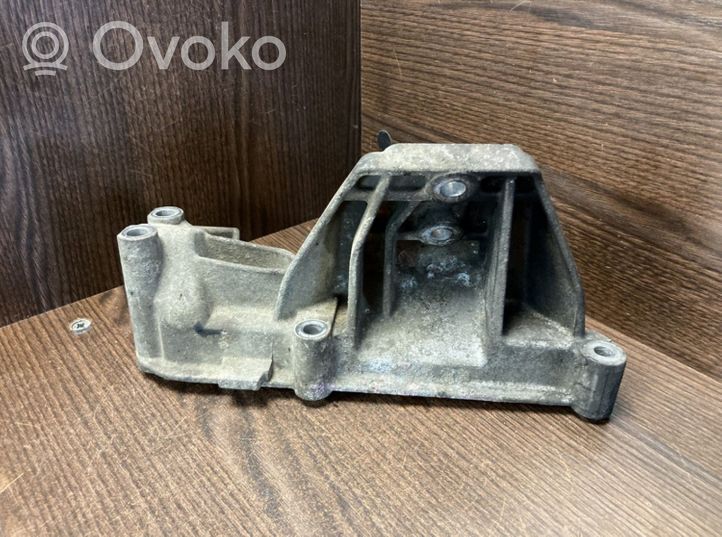 Iveco Daily 4th gen Wspornik / Mocowanie silnika 500376599