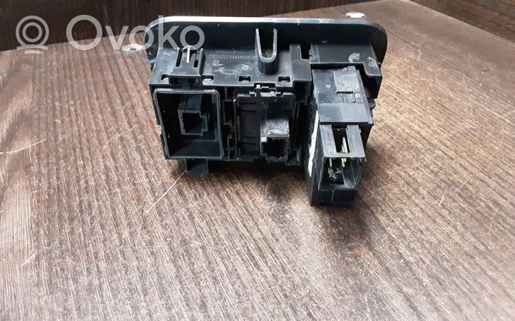 Opel Movano B Interruttore di regolazione livello altezza dei fari 684950001R