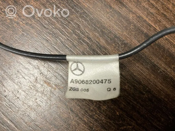 Mercedes-Benz Sprinter W906 Antena radiowa 9068200475