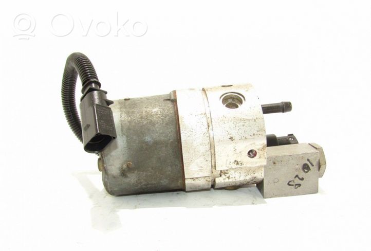 Audi A6 S6 C5 4B Avattavan katon hydraulipumppu 