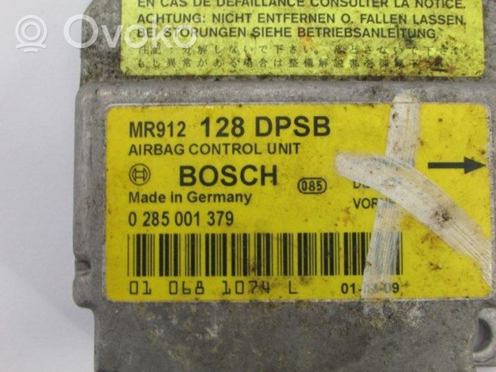 Mitsubishi Space Star Sterownik / Moduł Airbag BOSCH0285001379