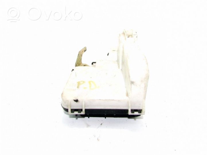 Volkswagen Polo I 86 Front door lock 