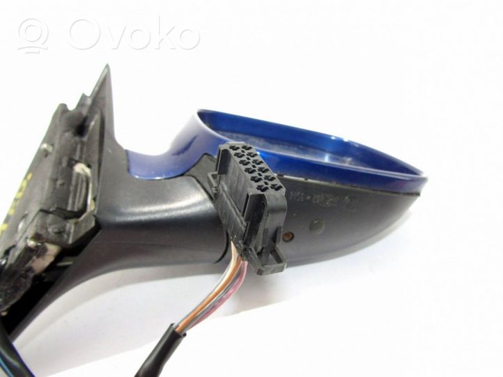 Volkswagen PASSAT B5.5 Front door electric wing mirror 