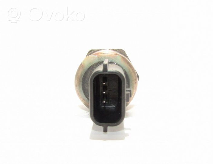 Nissan X-Trail T32 Oil pressure sensor 