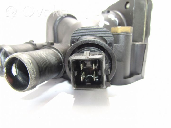 Volvo S40, V40 Boîtier de thermostat 