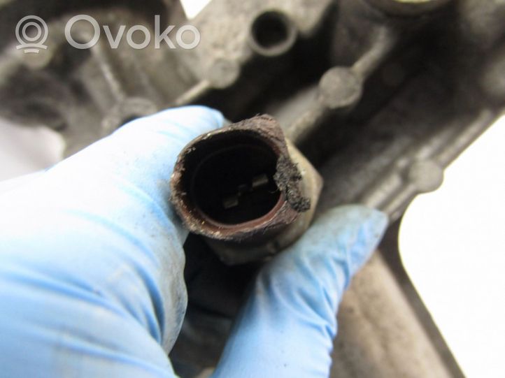 Volkswagen Bora Oil filter mounting bracket 