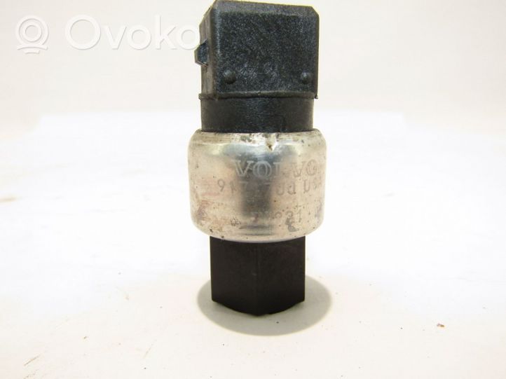 Skoda Fabia Mk2 (5J) Czujnik ciśnienia oleju 