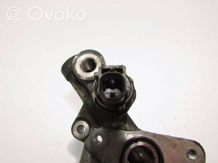 Toyota Corolla Verso E121 Oil filter mounting bracket 