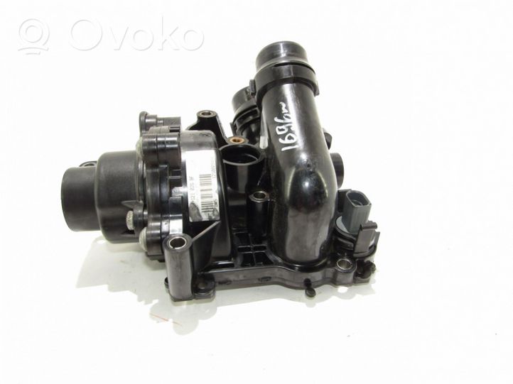 Audi A4 S4 B8 8K Alloggiamento termostato 